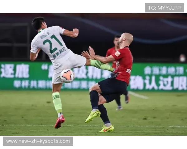 后卫赛后主动承担犯规责任,队友公开表态支持 后卫赛后主动承担犯规责任,队友公开表态支持